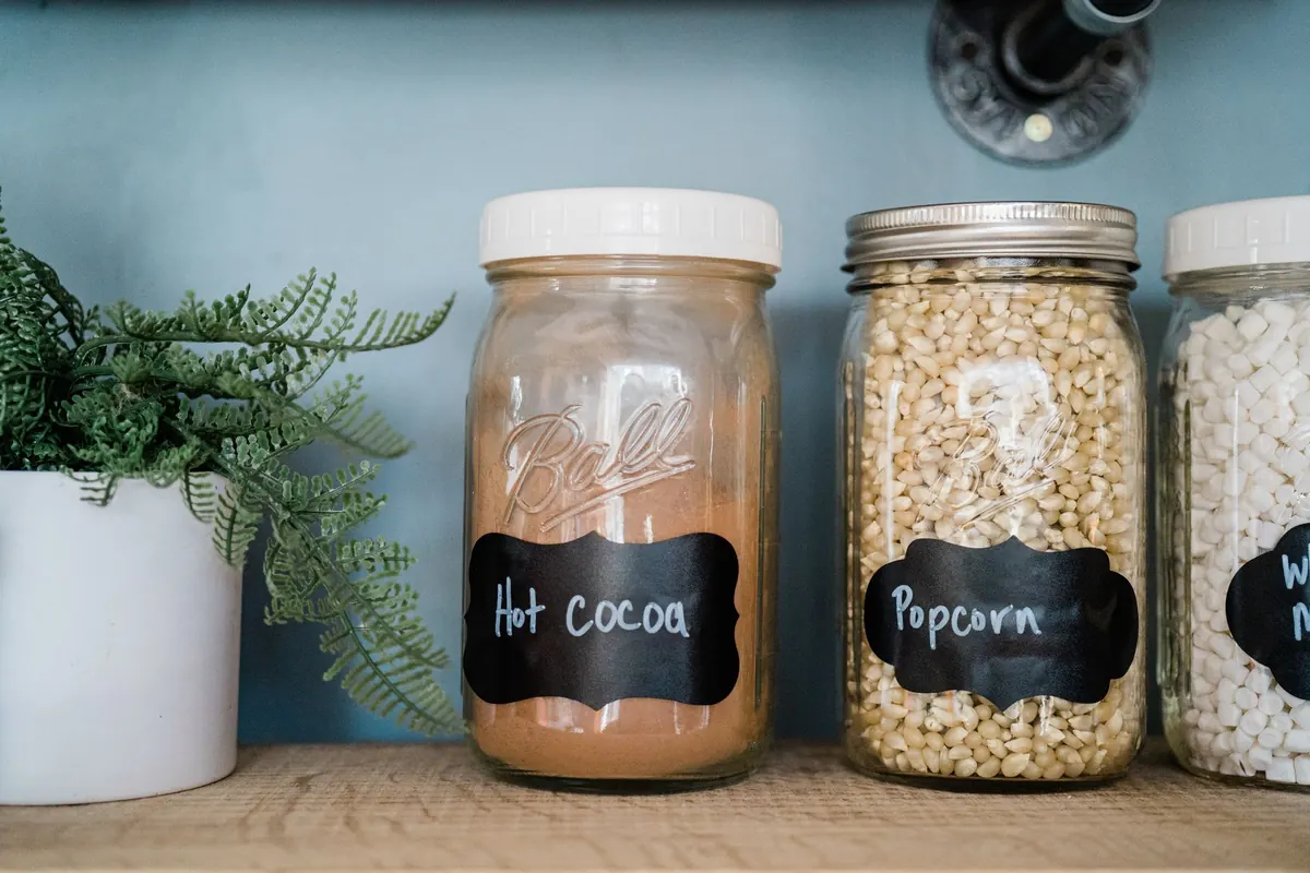 A Month-by-Month Preserving Calendar for a Small Home Garden